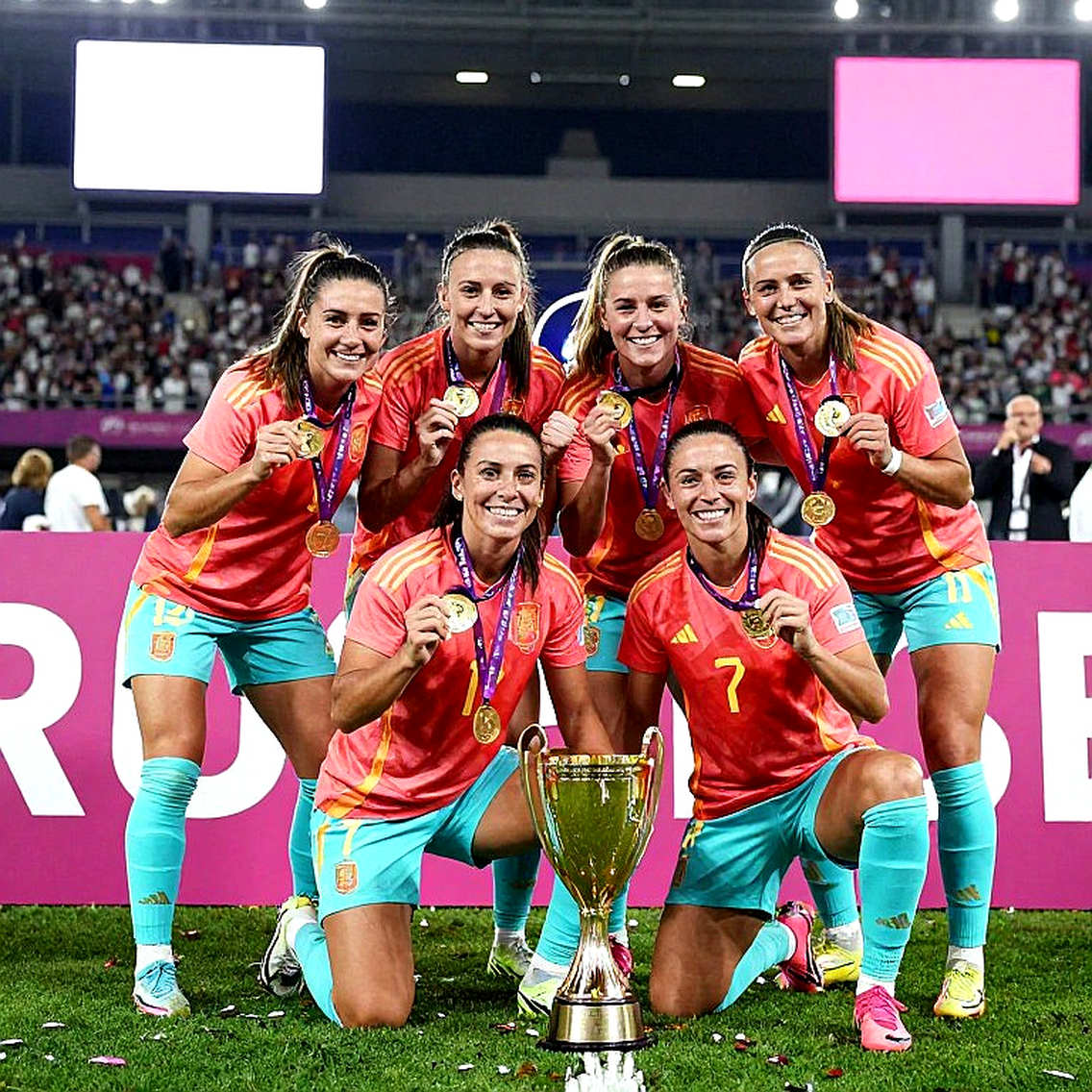Rodri, sáu người Tây Ban Nha và cơ chế truyền thông đứng sau Ballon d'Or 2026 Rodri, sáu người Tây Ban Nha và cơ chế truyền thông đứng sau Ballon d'Or 2026