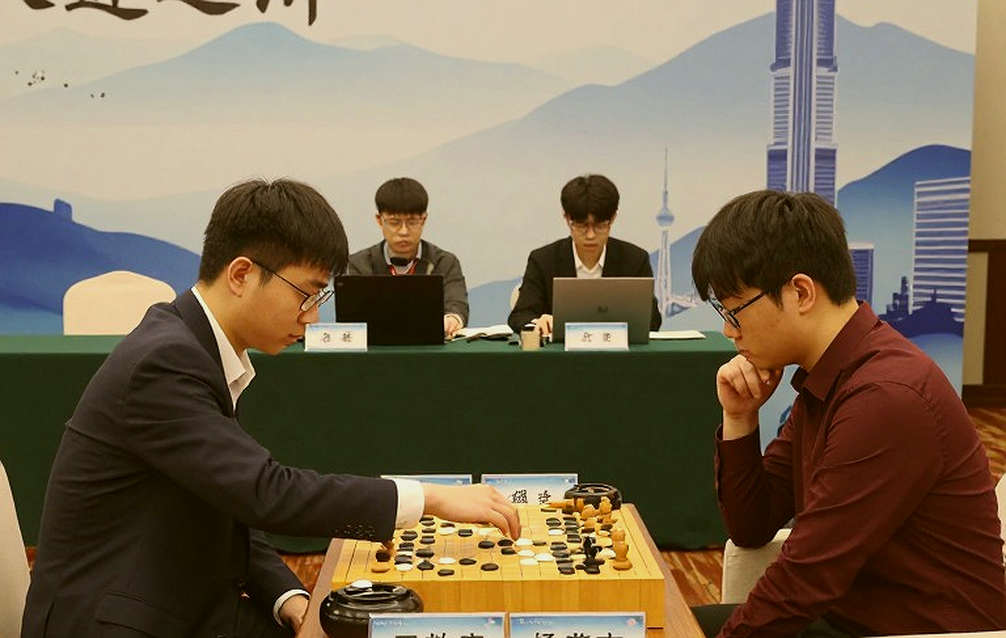 Olympiad cờ vua 2026 vòng 5: Ấn Độ nam vững như bàn đá, Ấn Độ nữ đâm vào tường Ba Lan