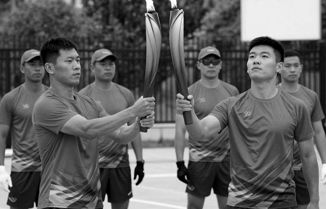Paes, Romeny và cột sống đội tuyển Indonesia: bản hợp đồng không có phí chuyển nhượng Paes, Romeny và cột sống đội tuyển Indonesia: bản hợp đồng không có phí chuyển nhượng
