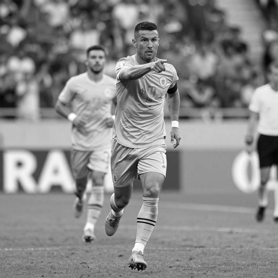 Cú sốc thứ hai cho Zidane: Zaïre-Emery rút lui, nước Pháp mất điểm tựa nơi tuyến giữa Cú sốc thứ hai cho Zidane: Zaïre-Emery rút lui, nước Pháp mất điểm tựa nơi tuyến giữa
