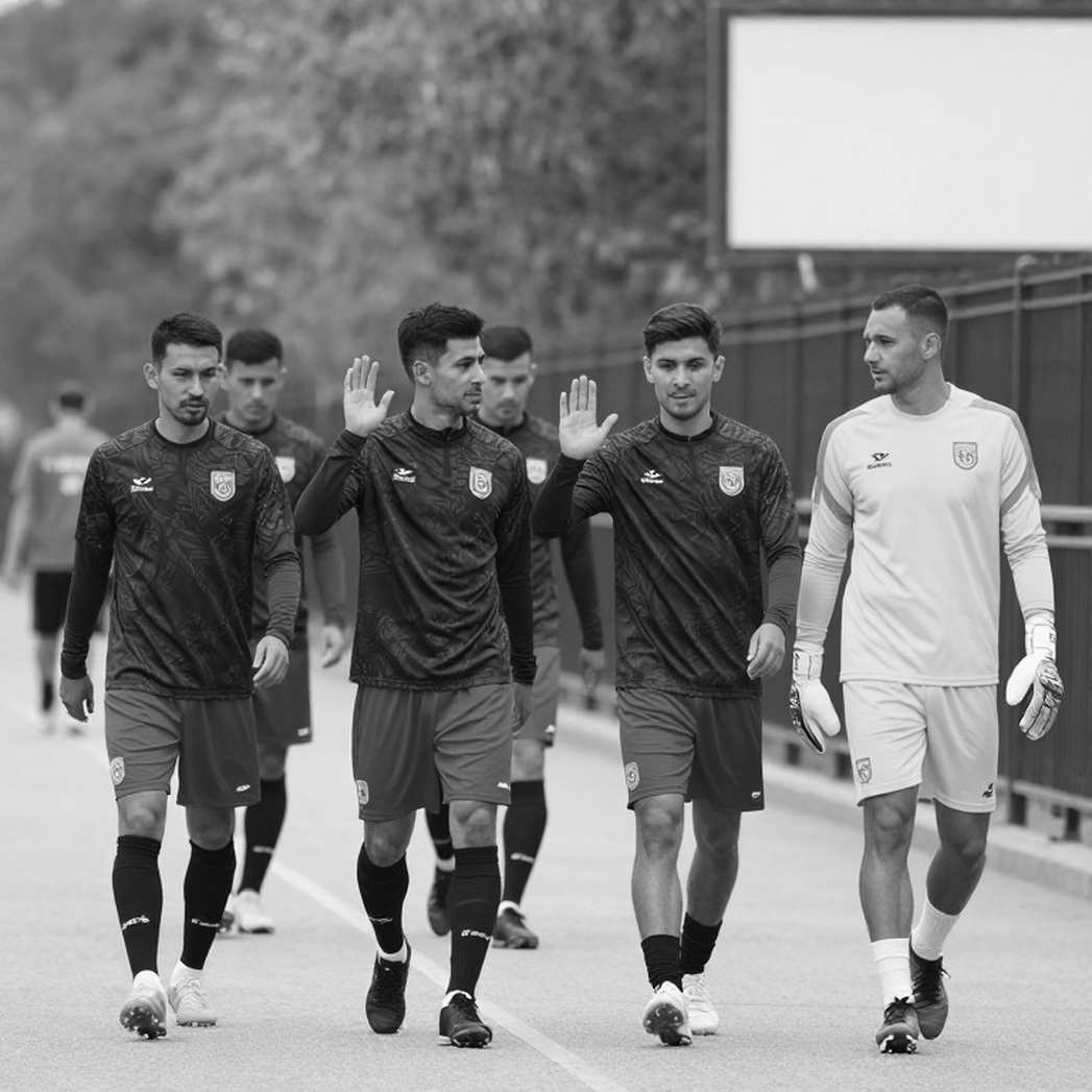 "Stop referee harassment now": The Madrid Derby, the Printer, and the War That Buried a 2-1 Scoreline "Stop referee harassment now": The Madrid Derby, the Printer, and the War That Buried a 2-1 Scoreline