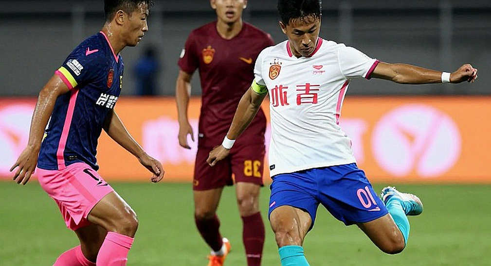 Iraq bổ sung trợ lý nội địa dưới thời Graham Arnold: Bốn điểm ở Gulf Cup, uy tín của Younis Mahmoud và cái bẫy của lá thăm dễ