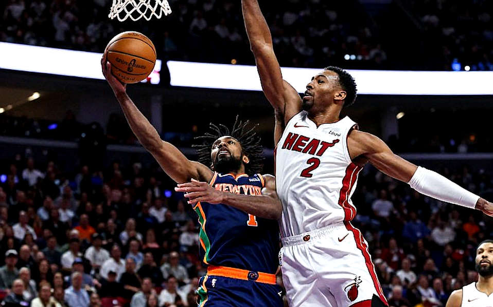 Dwight Howard rời sân trong im lặng: Người khổng lồ cuối cùng của một kỷ nguyên đã chết