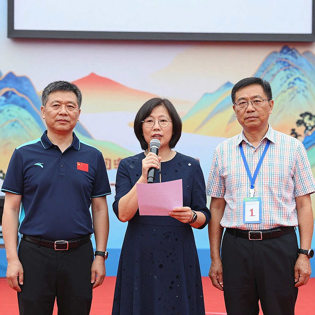 Russell, Singapore và phép trừ 102 điểm không chịu khép