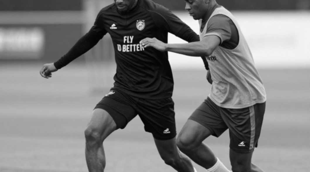 Raphinha ký đến 2030: Cú hat-trick, vai số 9 ảo và khoảng trống không ai đếm Raphinha ký đến 2030: Cú hat-trick, vai số 9 ảo và khoảng trống không ai đếm